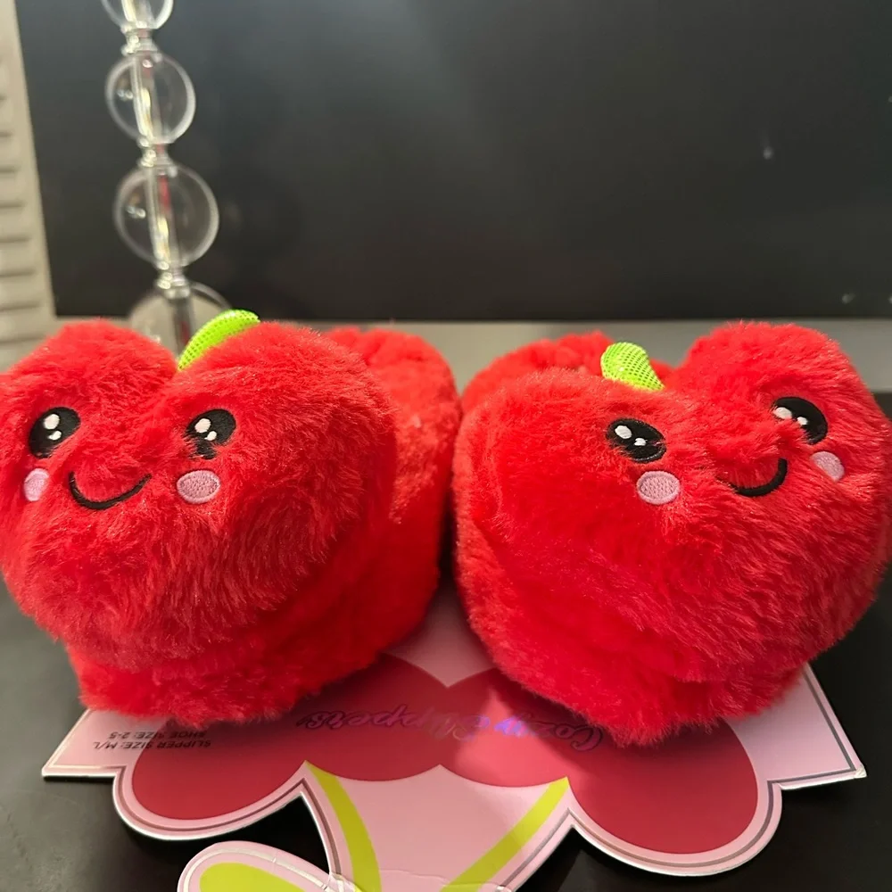 🆕Cozy Slippers Cherry 🍒 Slippers